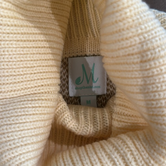 Turtleneck Plaid Sweater - Picture 4 of 4